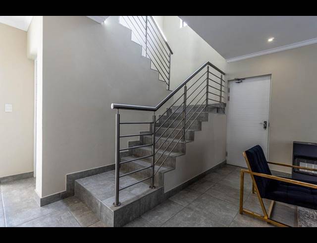 7 BEDROOM CLUSTER FOR SALE IN ZANDSPRUIT